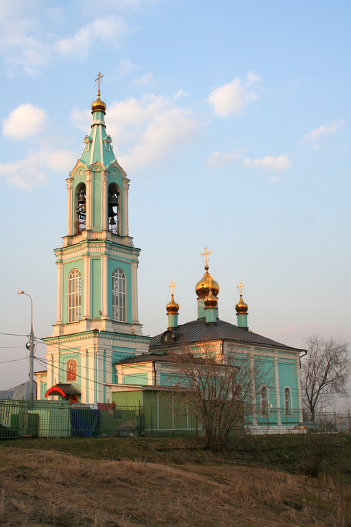 Храм Рождества Пресвятой Богородицы в Крылатском)